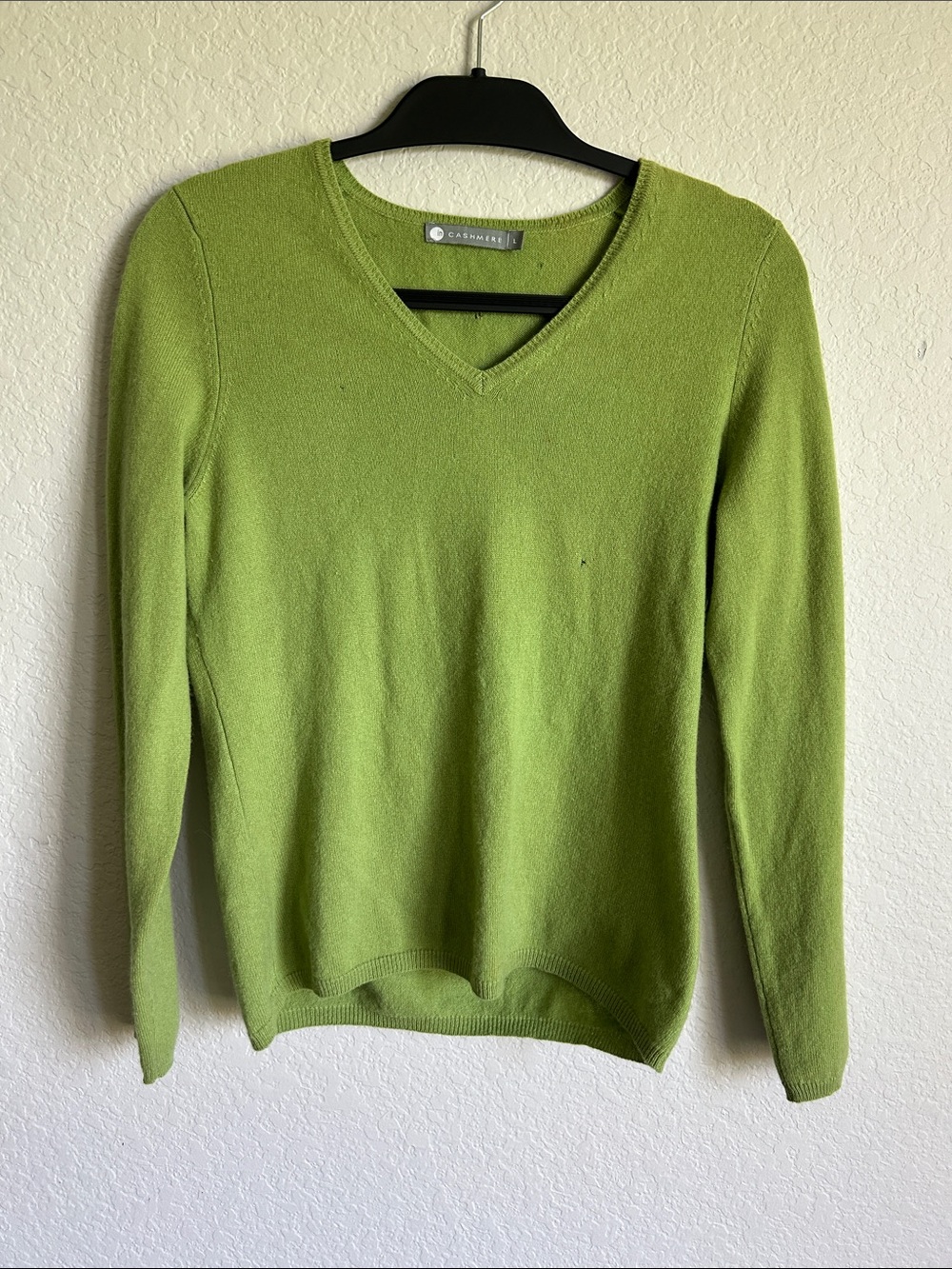 Classic V-Neck Sweater in Lime Green - Cashmere Blend